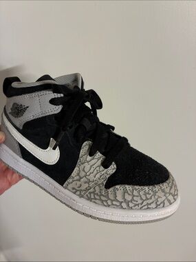 Nike Kids Black and Gray Mid-Top Sneakers with White Swoosh